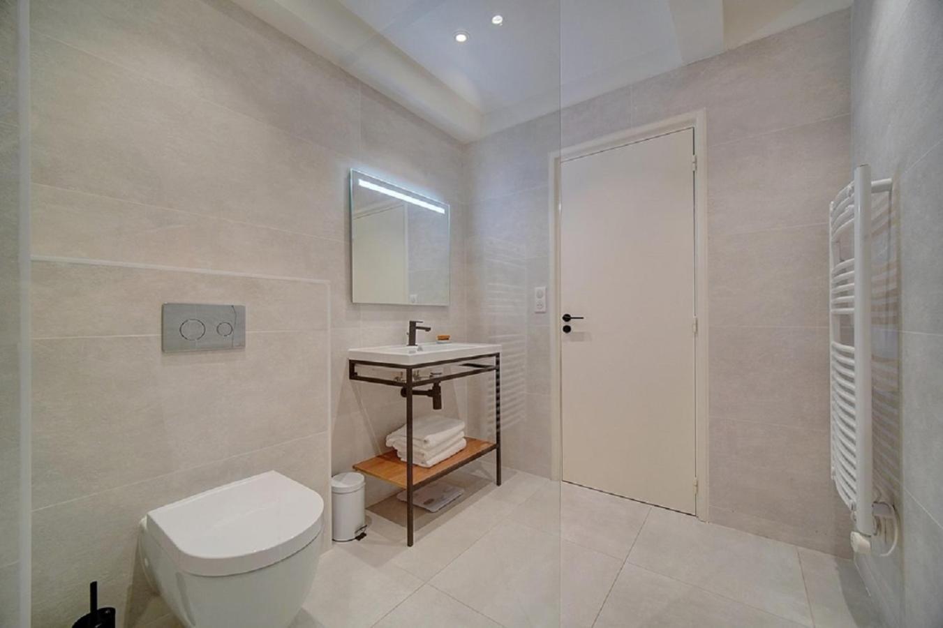 Magnifique 3 Pieces Renove Cannes Centre 'Banane' Avec Veranda ! A2B88 Kültér fotó
